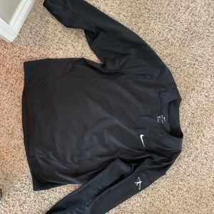 Men’s dry fit pull over NWT